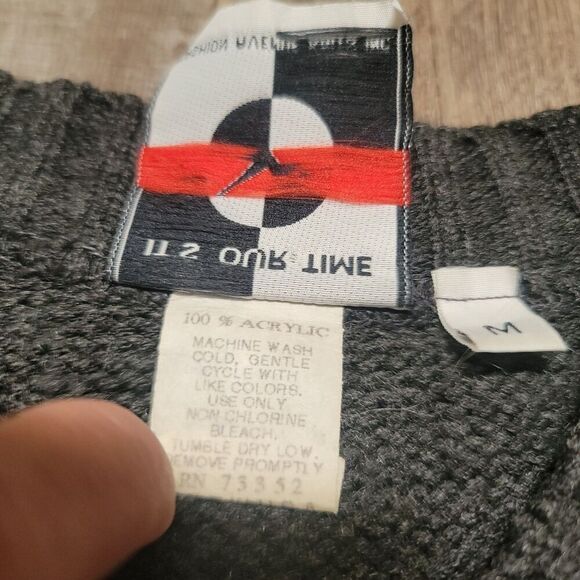 Vintage Its Our Time Medium Juniors Long Sleeves Stripe Knit Sweater Gray - Picture 5 of 7